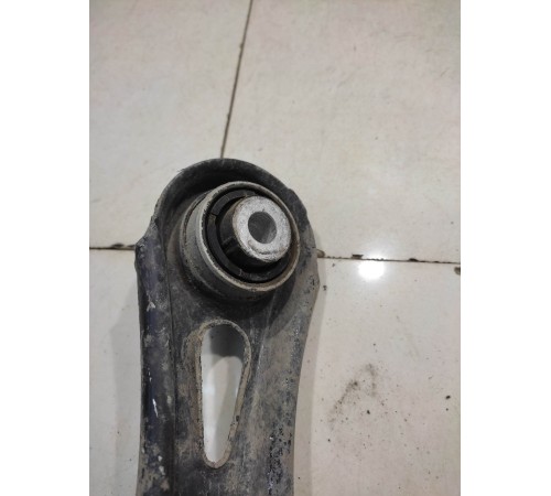 Рычаг подвески (задний, левый, нижний)