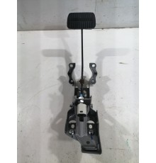 Педаль тормоза 