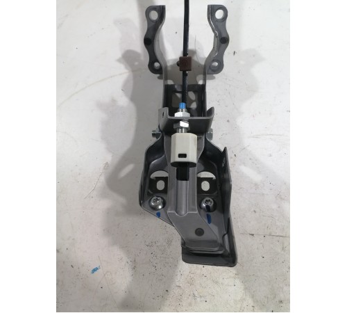 Педаль тормоза 