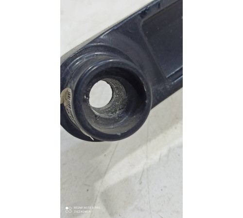 Поводок стеклоочистителя(левый)