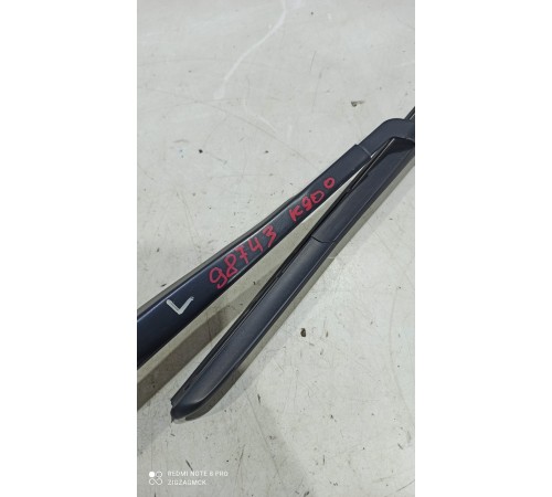 Поводок стеклоочистителя(левый)