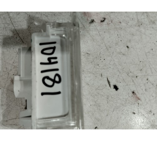 Плафон внутреннего освещения салона