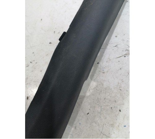 Накладка на порог передняя левая