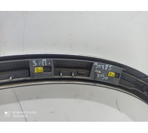 Накладка арки колеса (задняя правая)