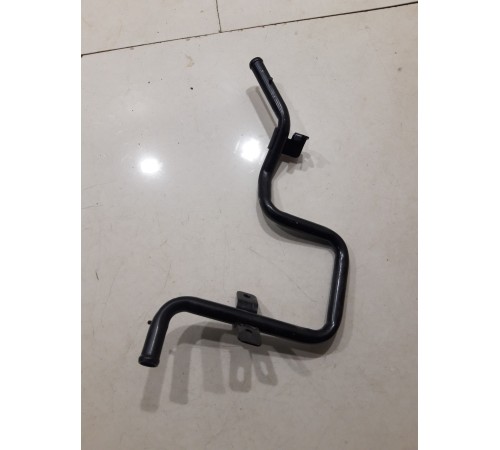 Патрубок системы охлаждения (металлический)