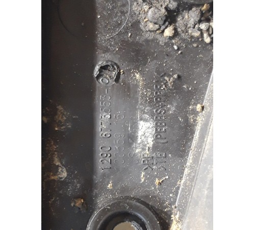 Уплотнитель перегородки моторного отсека левый