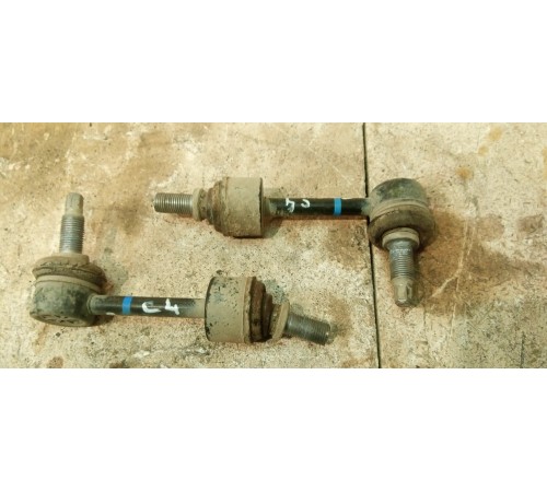 стойка стабилизатора задняя комплект