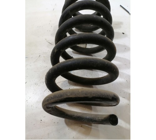Пружина подвески задняя