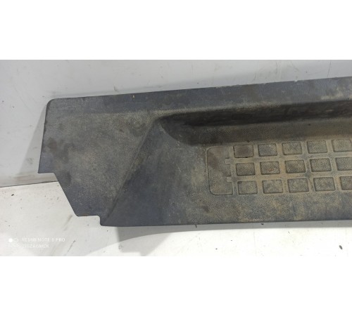 Накладка порога (задняя правая)