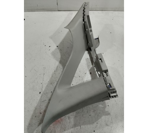 Обшивка стойки (задняя правая)