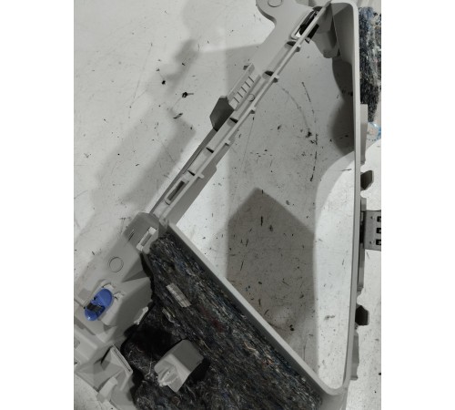 Обшивка стойки (задняя правая)