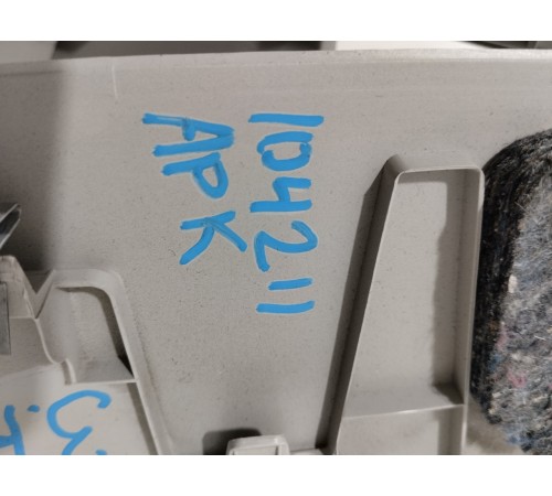 Обшивка стойки (задняя правая)