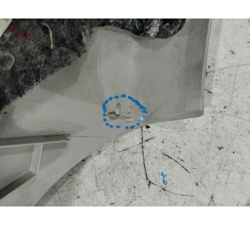 Обшивка стойки (задняя правая)