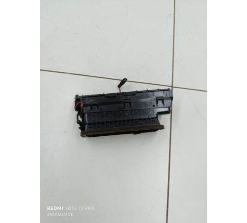 Воздушный дефлектор обдува салона