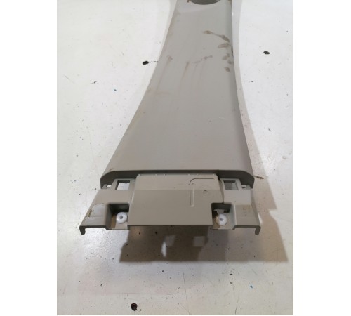 Обшивка стойки правая