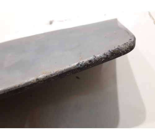 Молдинг двери (задний, левый)