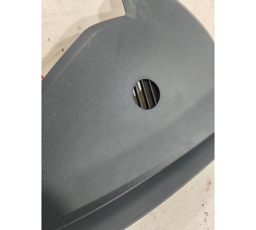 Накладка торпедо боковая(правая)