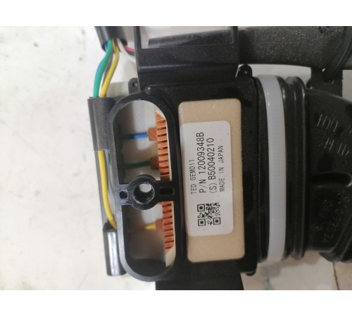 Элемент вентиляции переднего левого сиденья