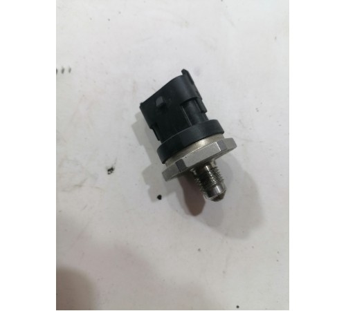 Датчик давления топлива