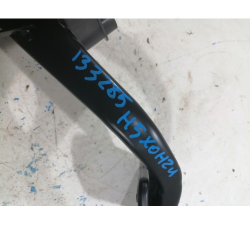 Педаль тормоза