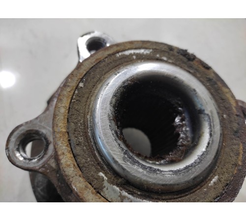 Ступица (задняя, левая)