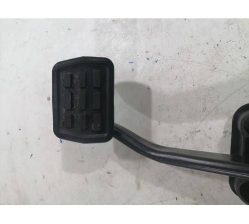 Педаль тормоза