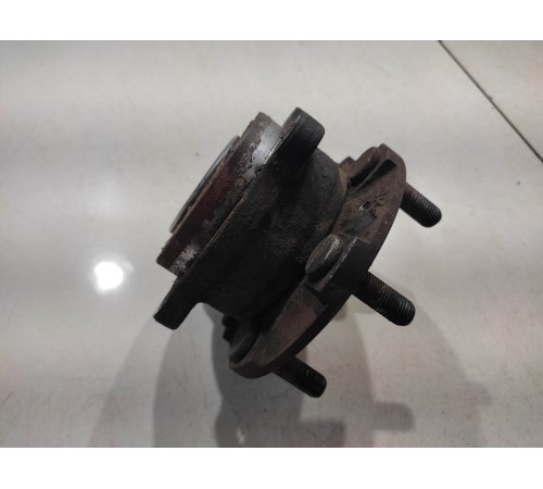 Ступица (задняя, левая)