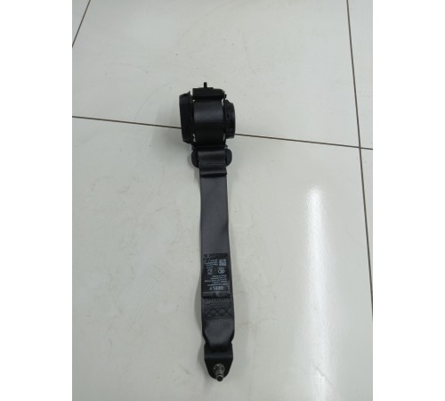 Ремень безопасности задний (центральный)