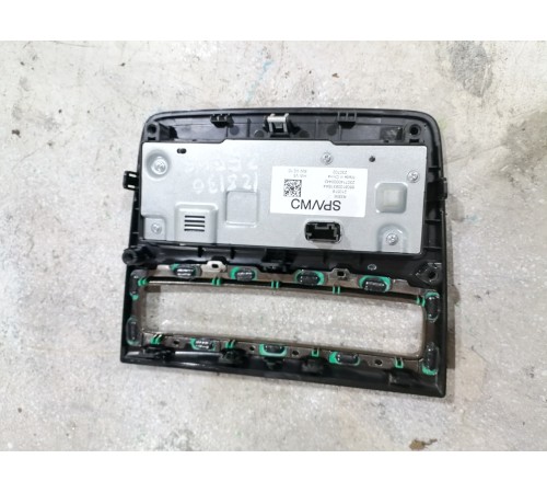 Дисплей климат контроля центральной консоли