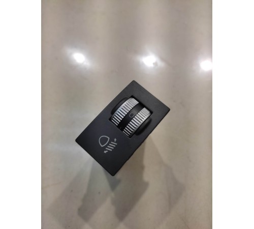 кнопка регулировки фар