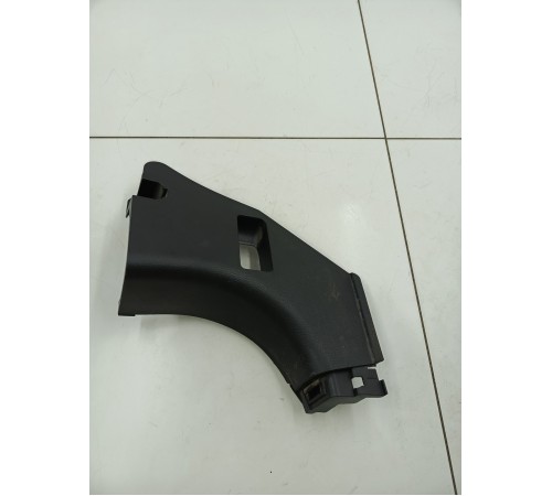 Обшивка передней стойки левая нижняя