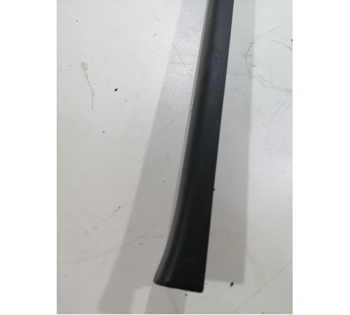 Накладка порога передняя левая