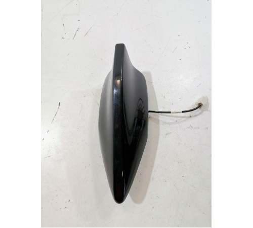 Антенна крыши плавник