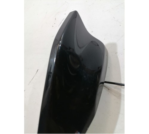 Антенна крыши плавник