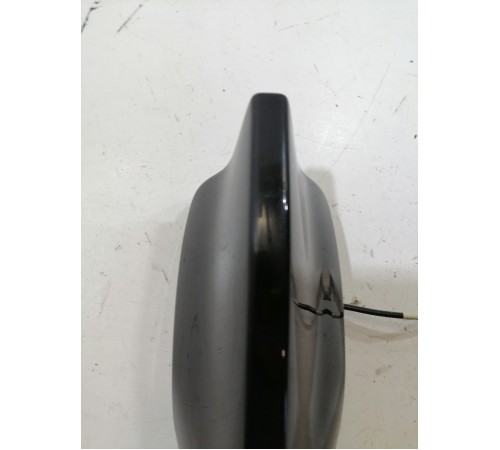 Антенна крыши плавник