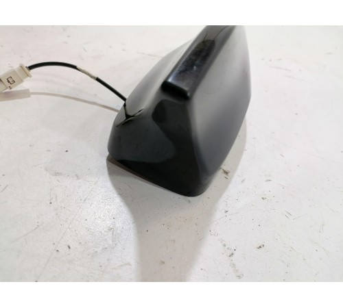 Антенна крыши плавник