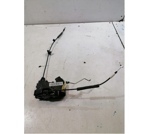 Замок двери передний левый