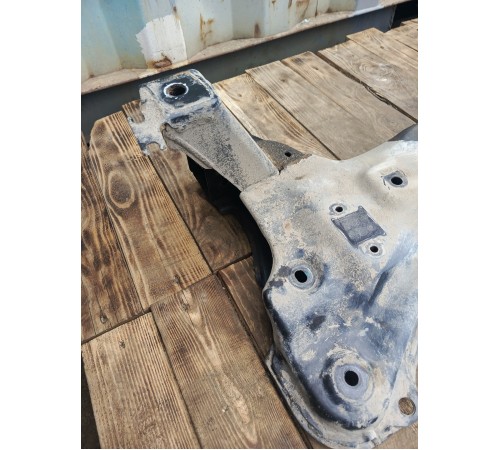 Балка подвески (подрамник) передняя