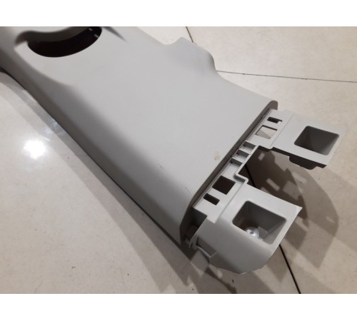 Обшивка центральной стойки(правая верхняя)