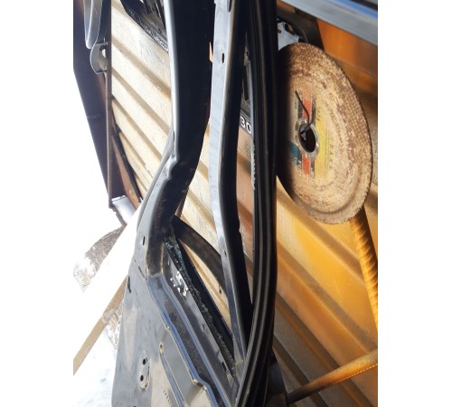 Дверь (задняя, левая)