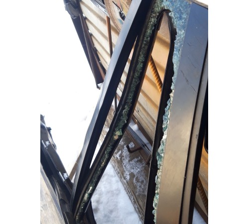 Дверь (задняя, левая)