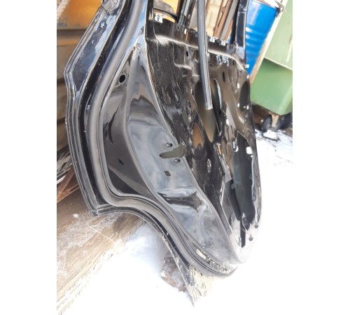 Дверь (задняя, левая)