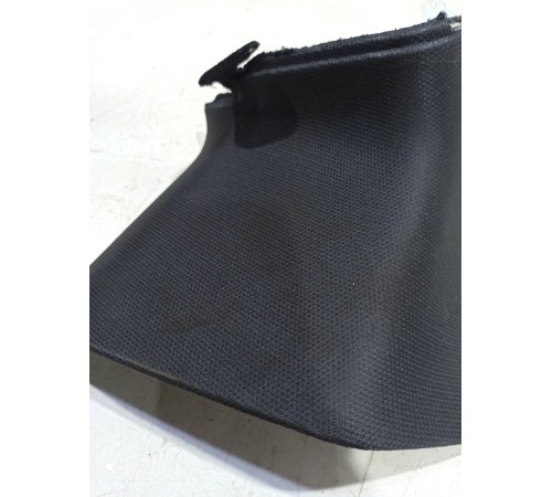 Обшивка задней стойки (левая)