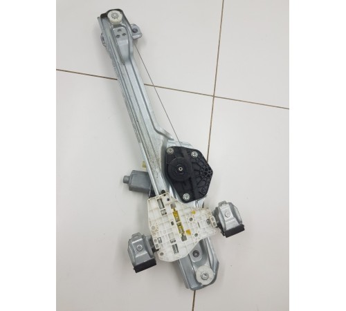 Стеклоподъемник двери задний левый
