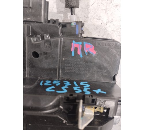 Замок двери передний правый