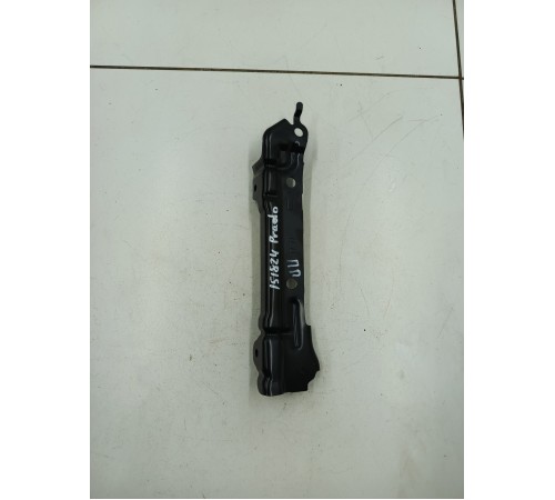 Кронштейн крепления передний правый