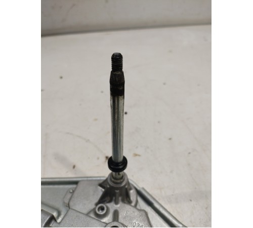 Моторчик стеклоочистителя (задний)