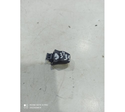 Фиксатор солнцезащитного козырька