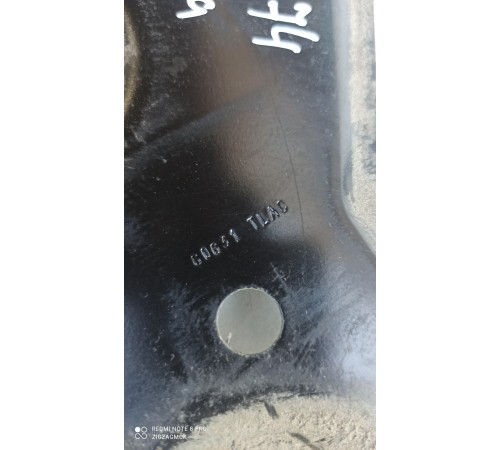 Площадка под аккумулятор (АКБ)