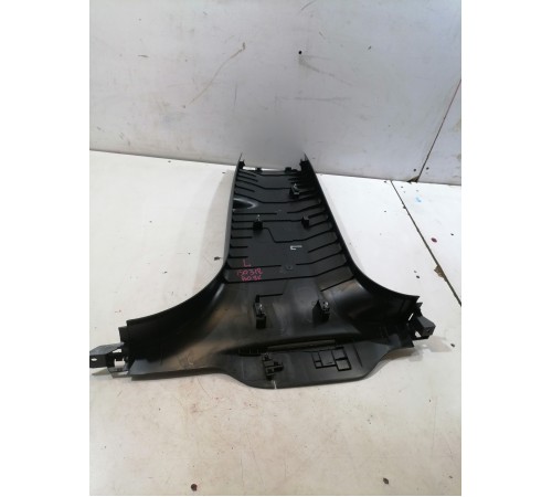 Обшивка центральной стойки левая нижняя